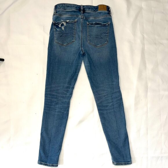 American Eagle Hi-Rise Next Level Stretch Distressed Jeggings Size 6 Short - Picture 2 of 4